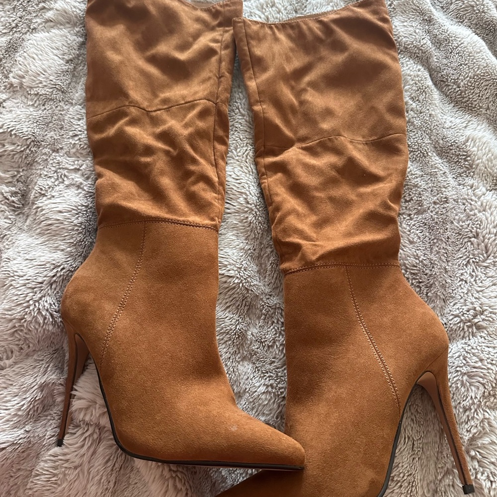 Express Tan Heeled Boots